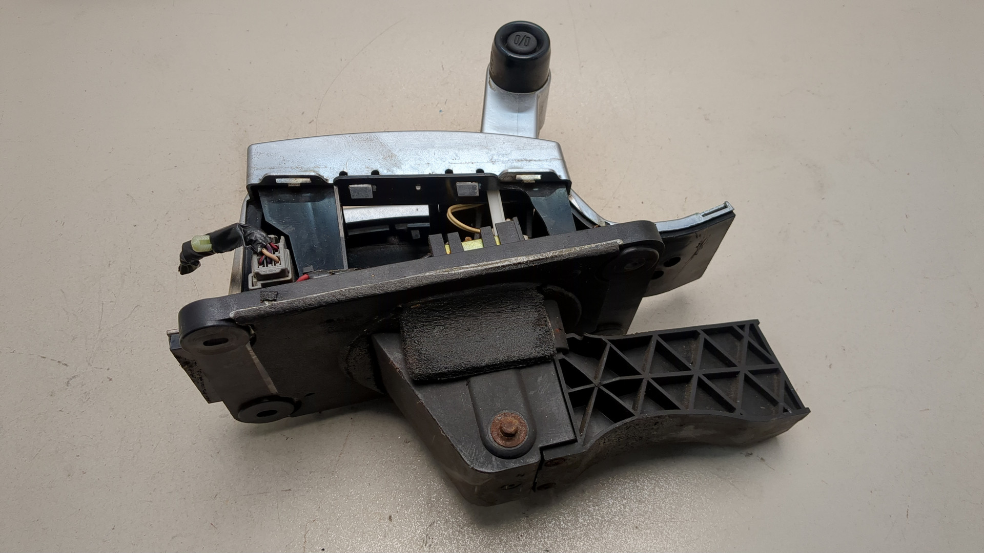 Кулиса МКПП / АКПП