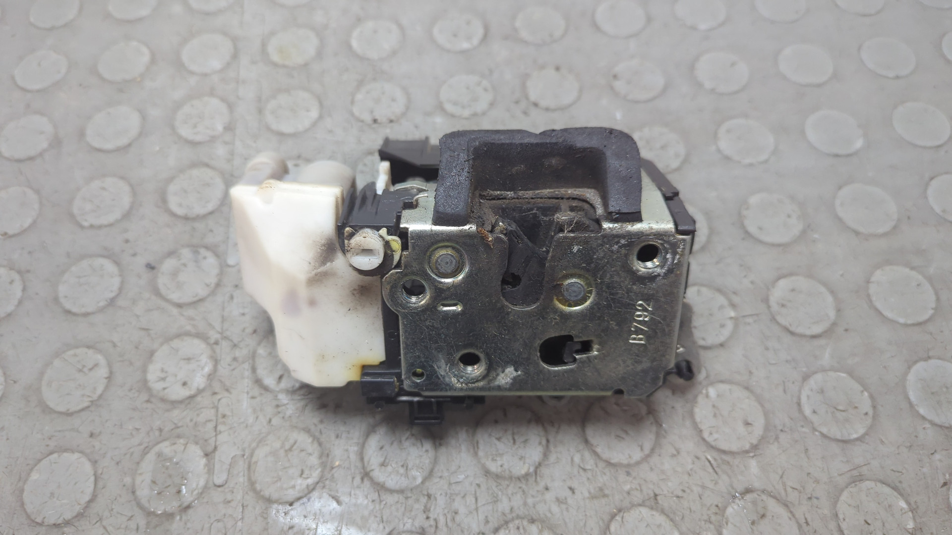 Замок двери сдвижной