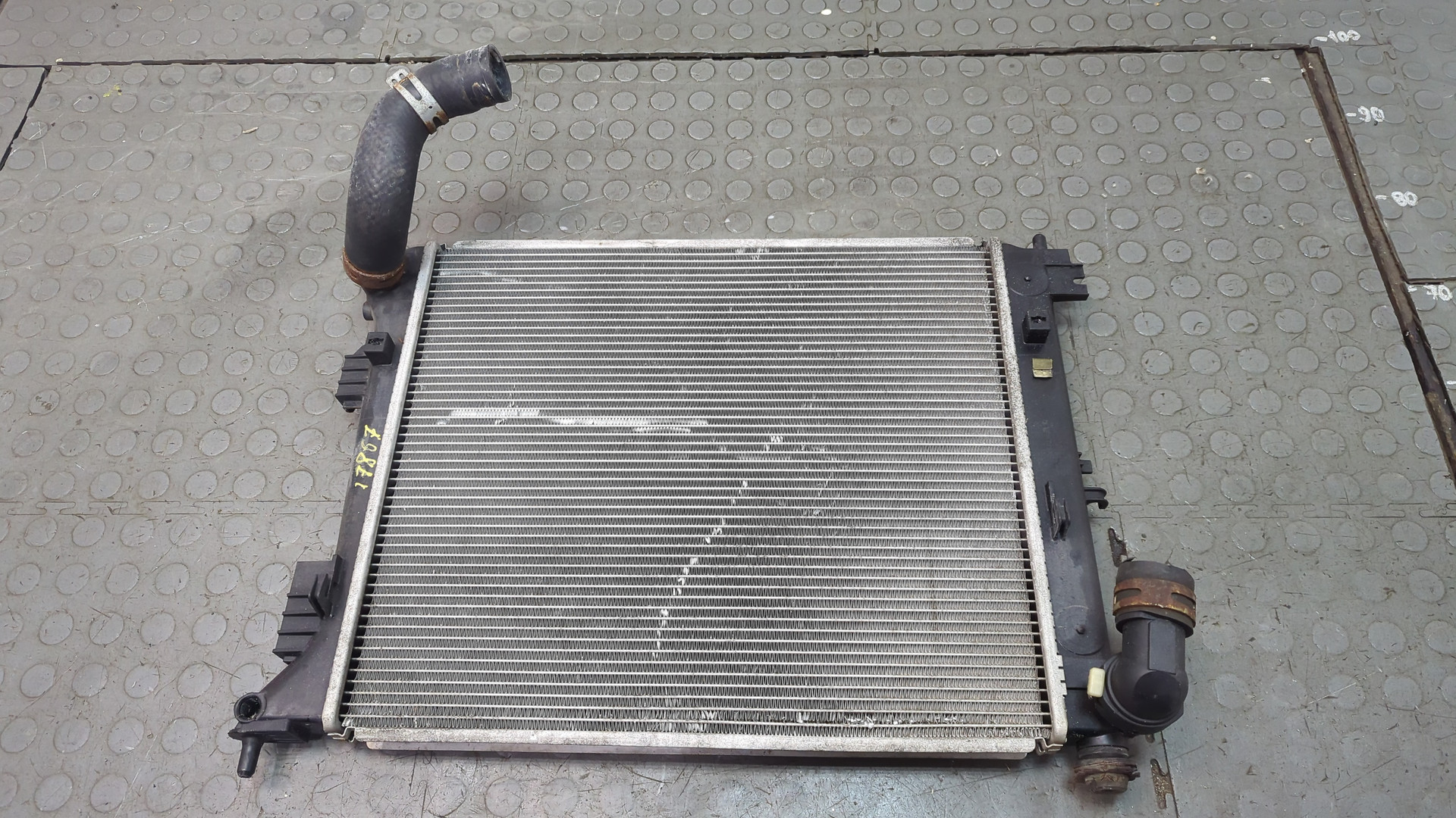Радиатор охлаждения двигателя основной