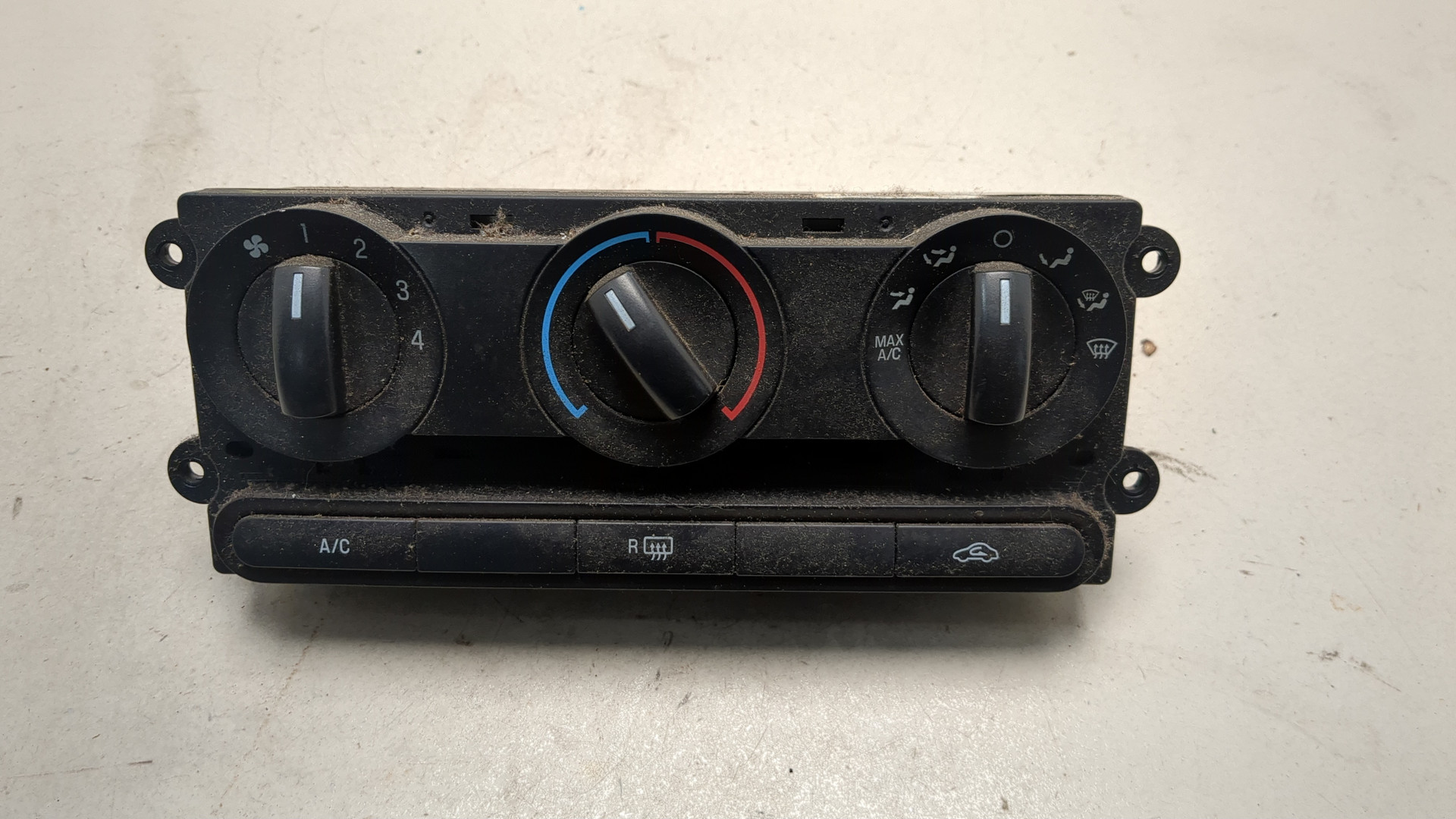 Переключатель отопителя