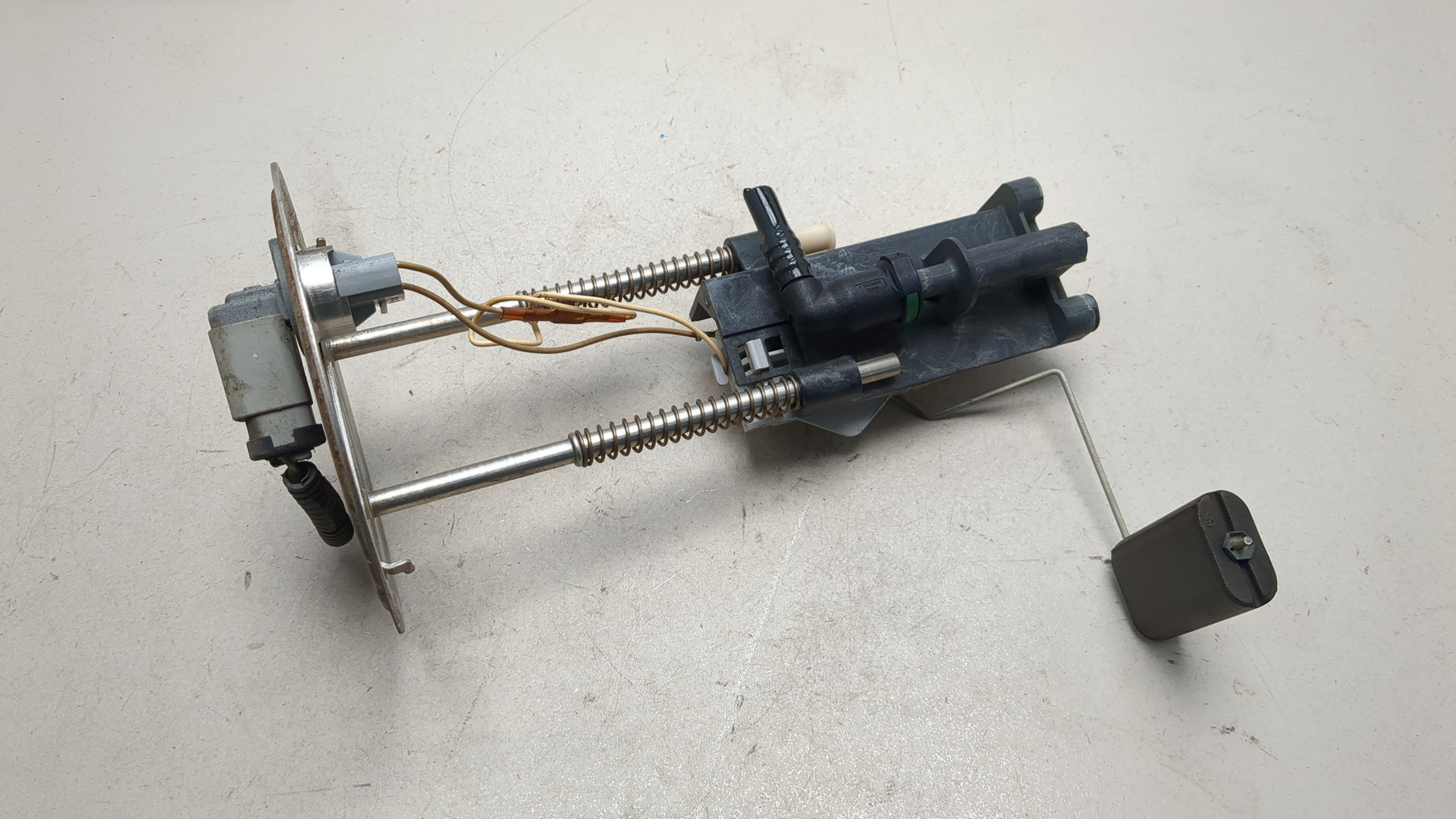 Датчик уровня топлива