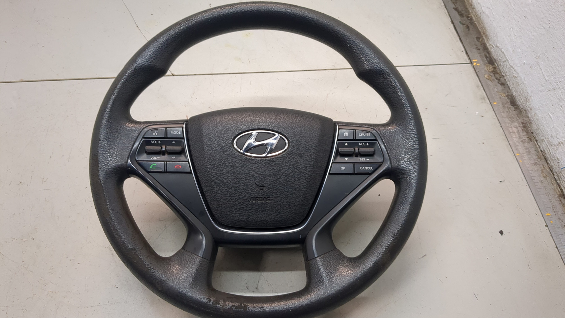 Рулевое колесо (руль)