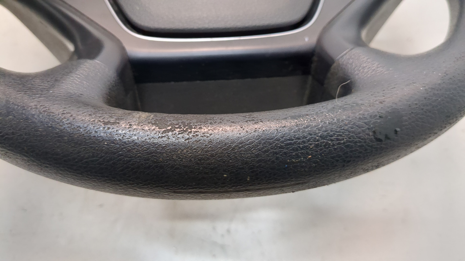 Рулевое колесо (руль)