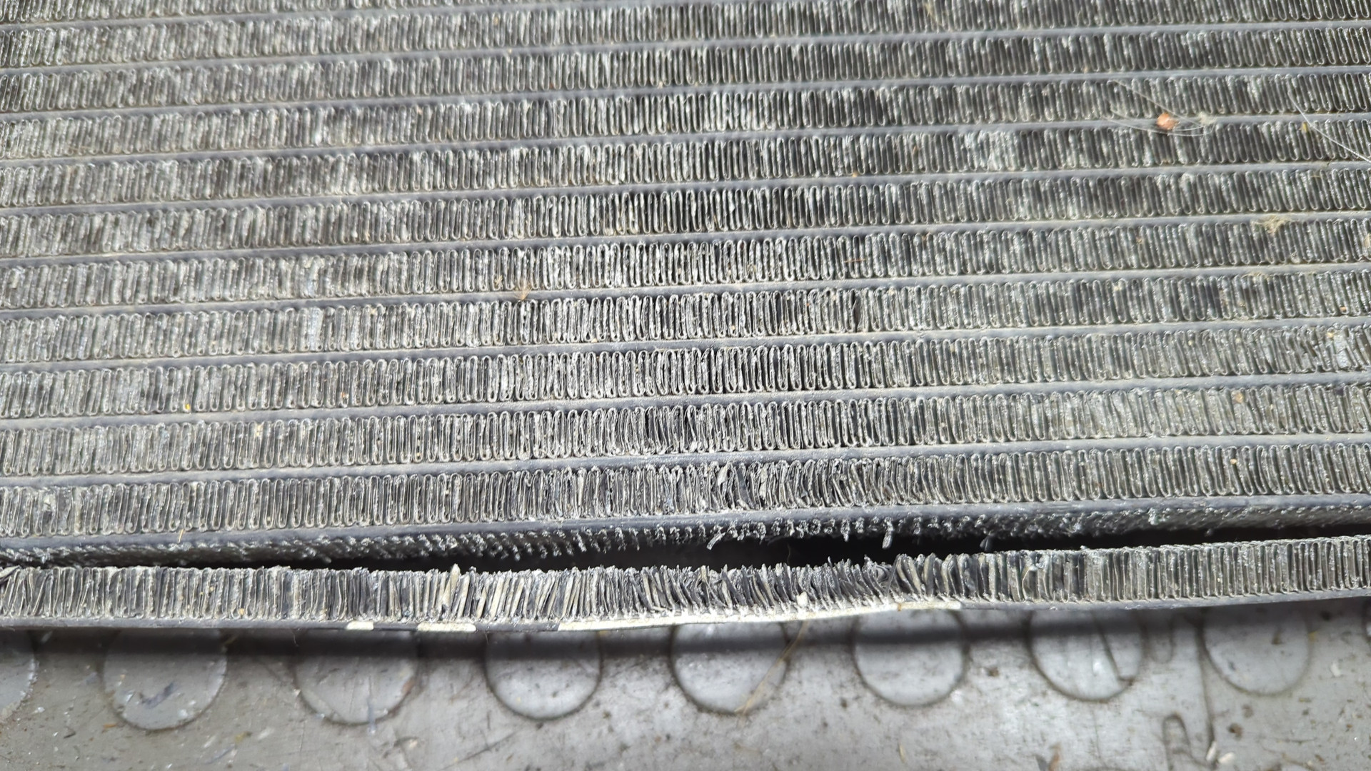 Радиатор кондиционера / конденсер