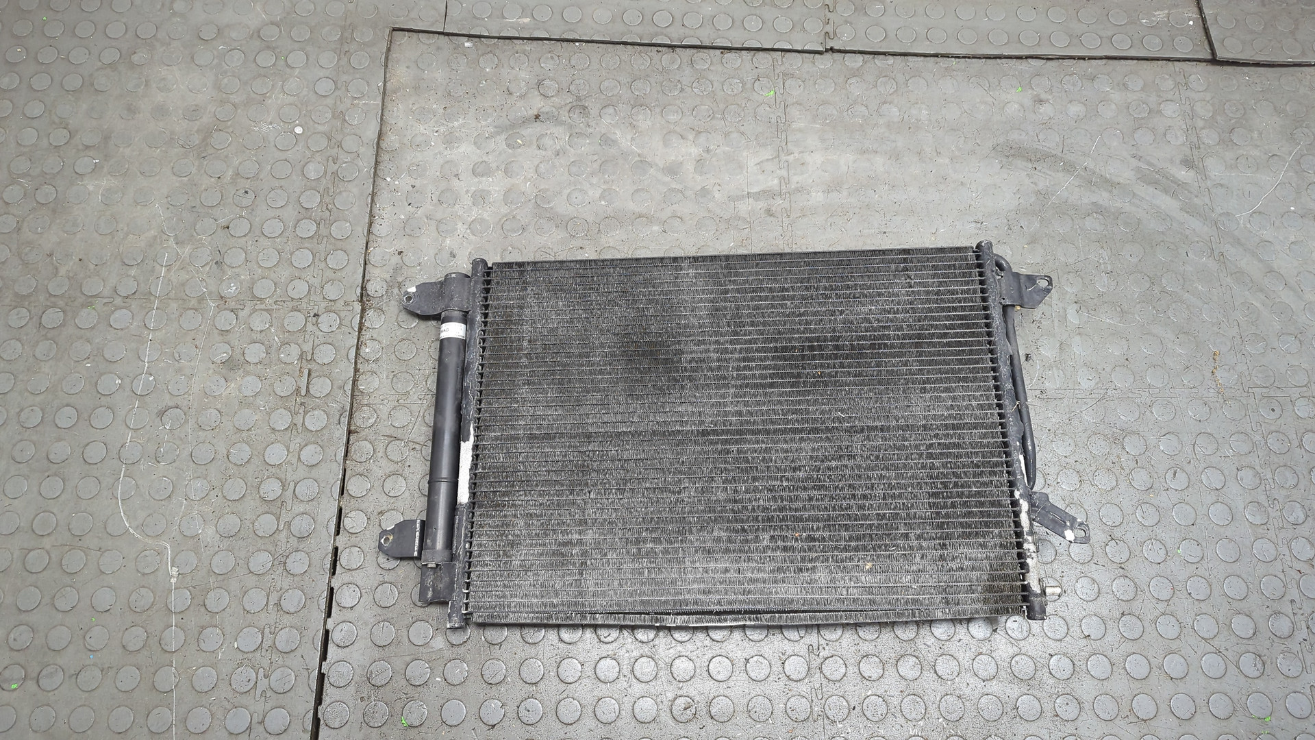 Радиатор кондиционера / конденсер