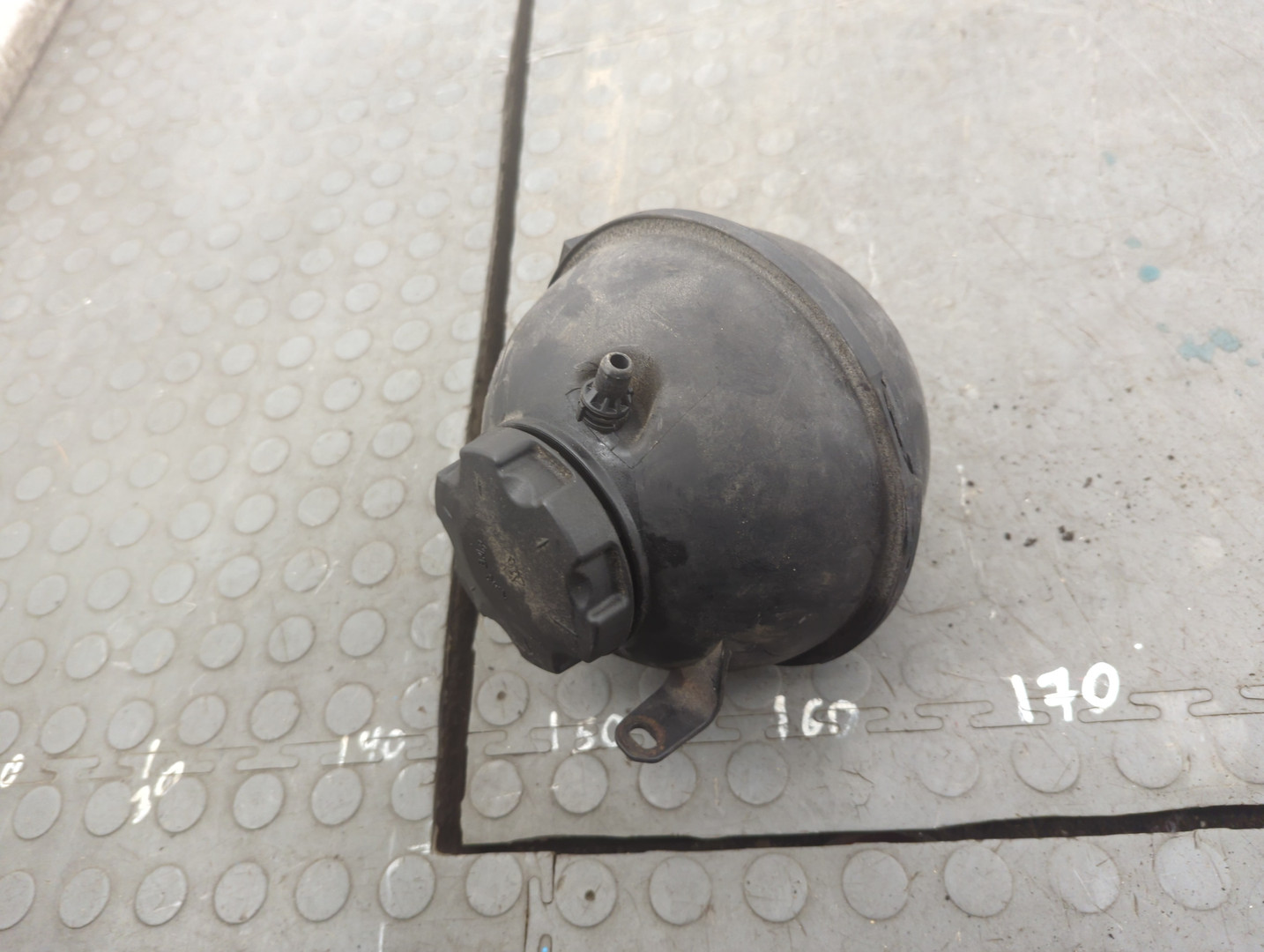 Бачок расширительный