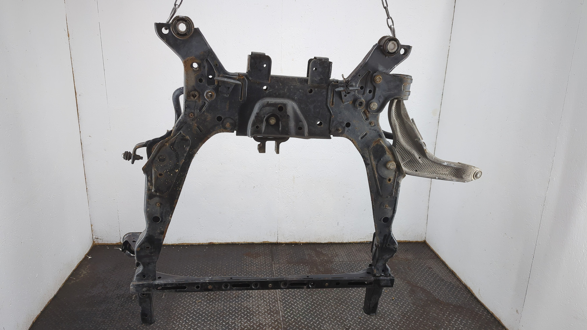 Балка подмоторная