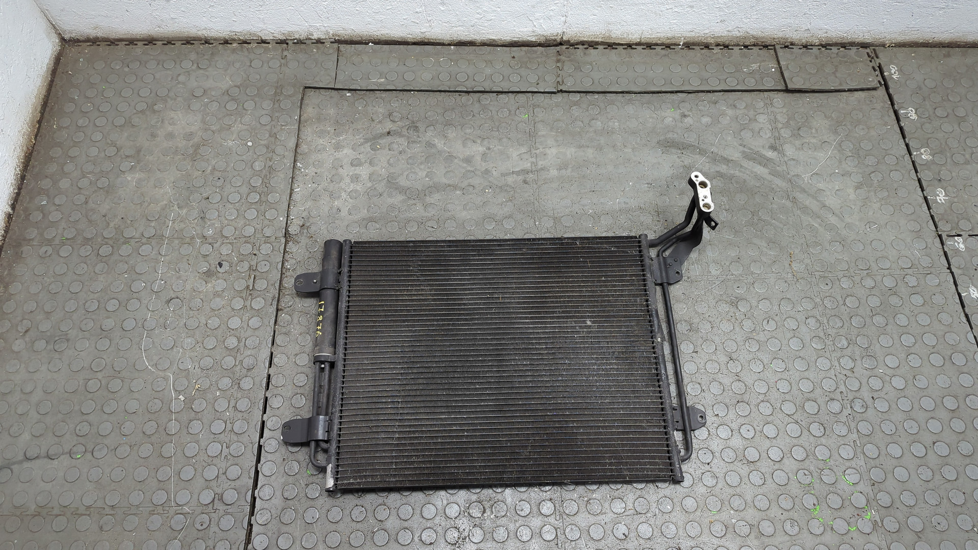 Радиатор кондиционера / конденсер