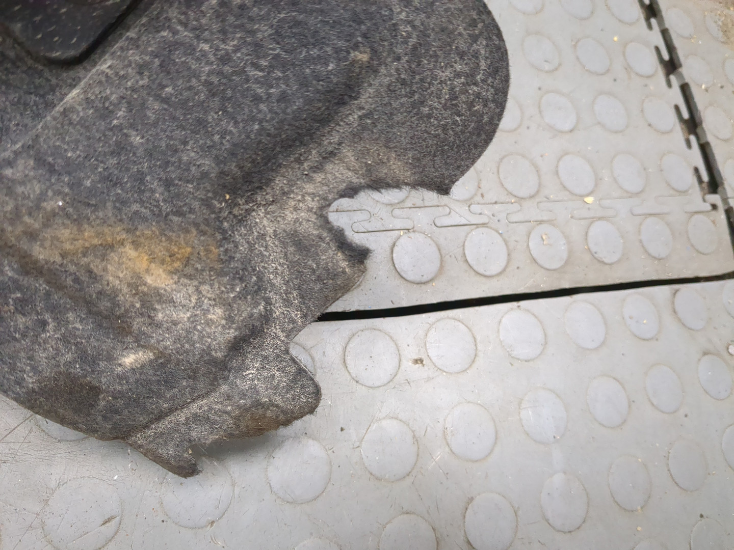 Локер передний правый