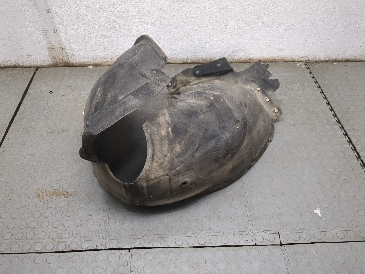 Локер передний правый