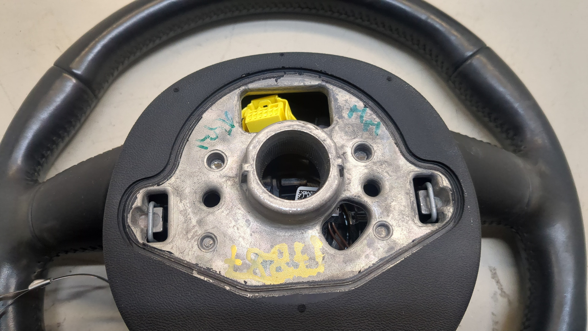 Рулевое колесо (руль)