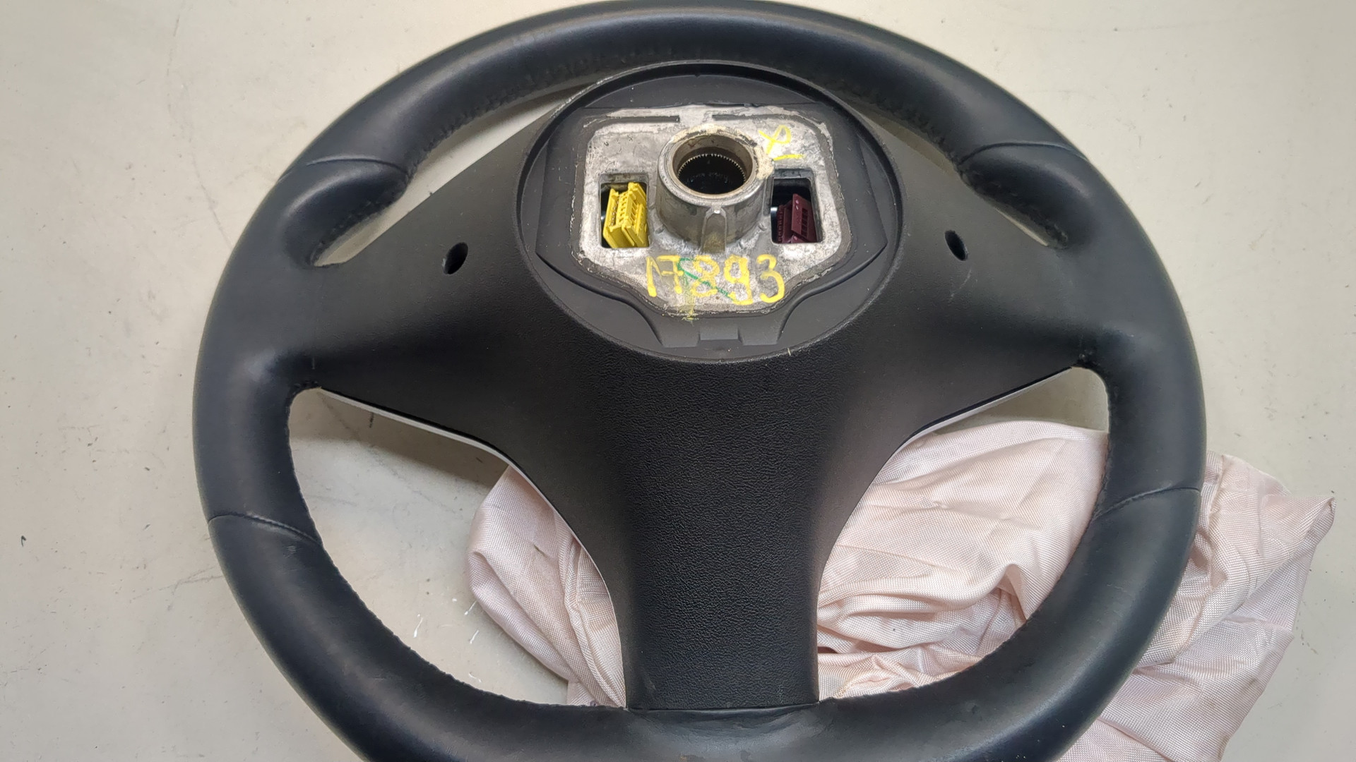 Рулевое колесо (руль)