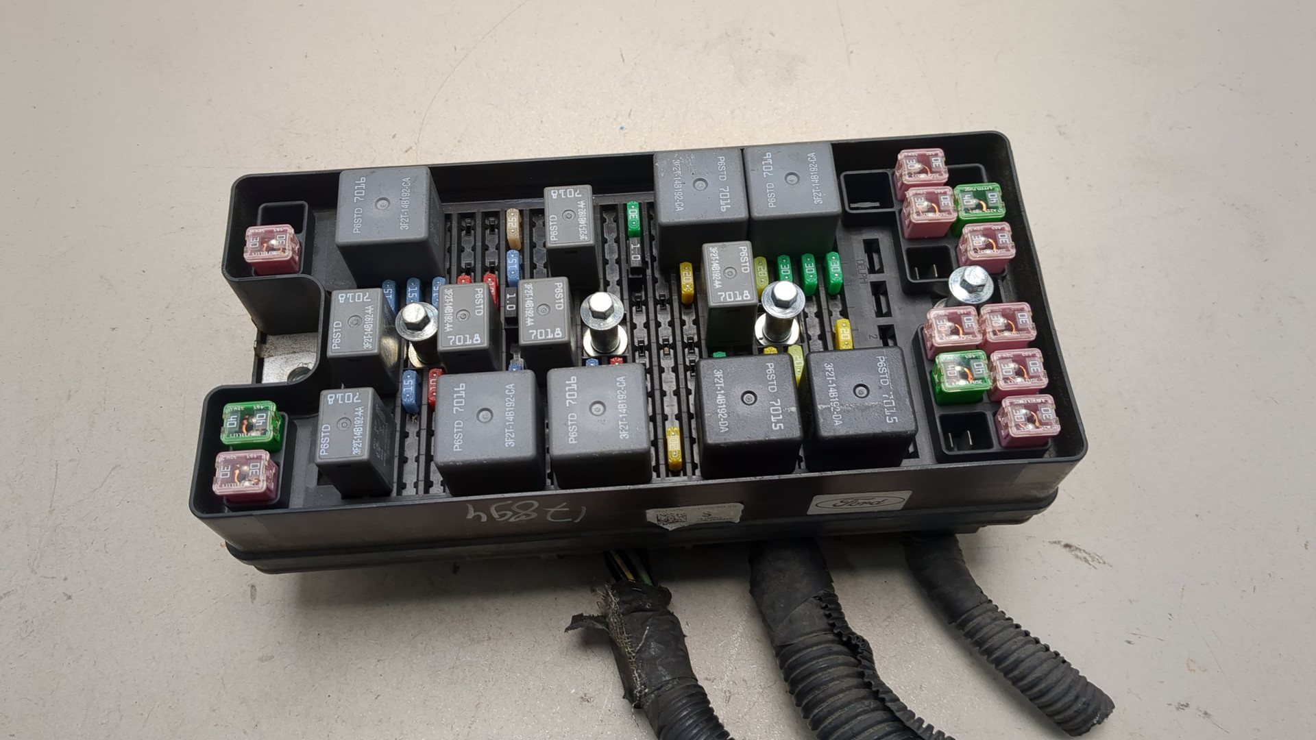 Блок предохранителей