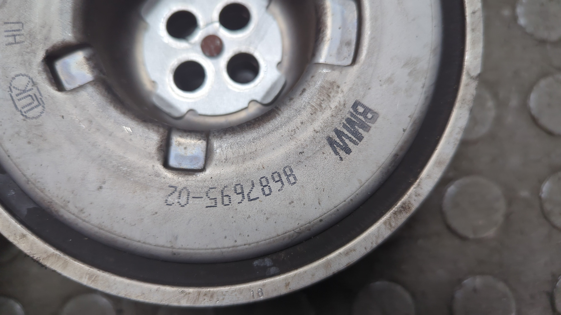 Шкив коленвала