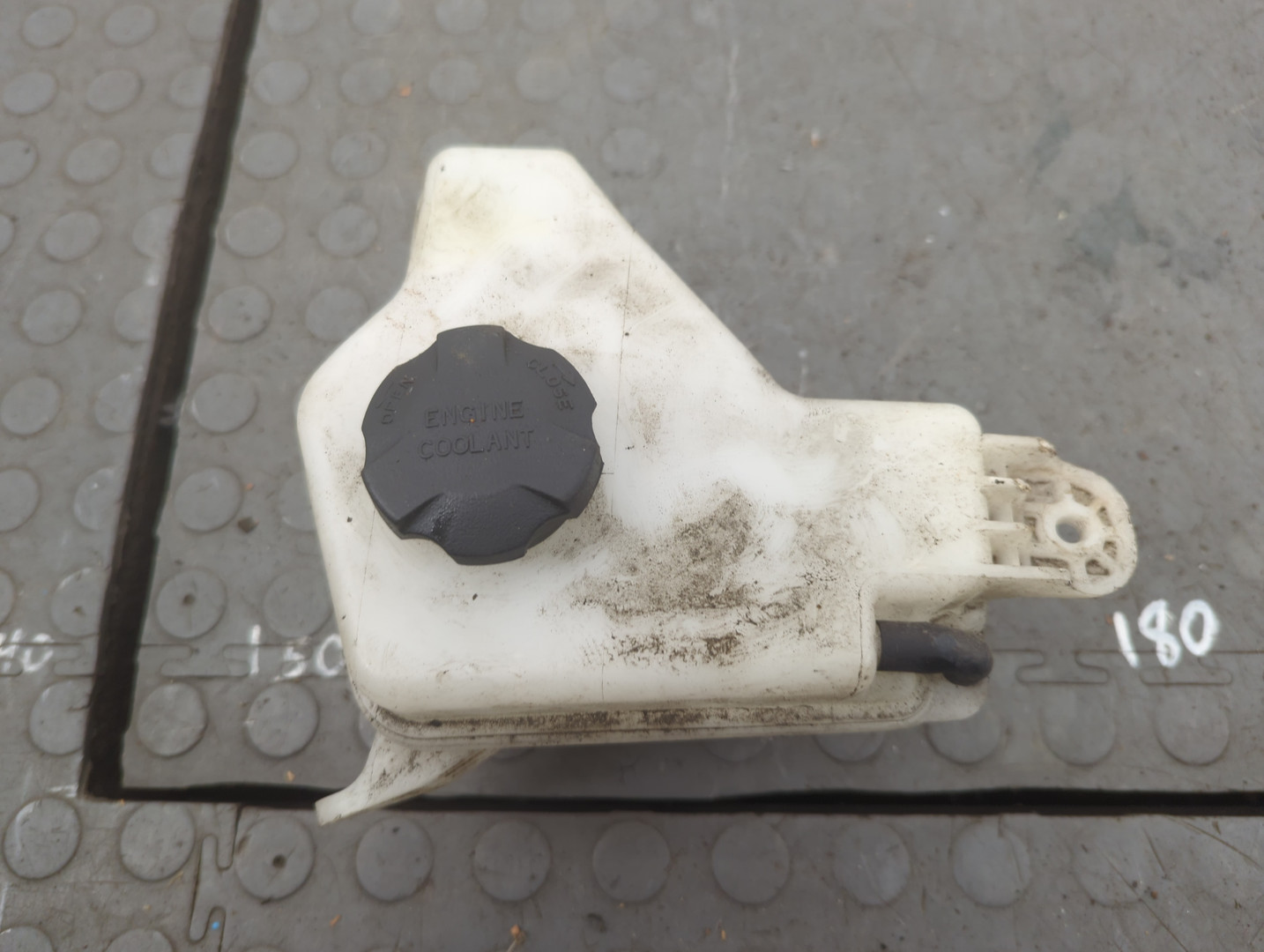 Бачок расширительный