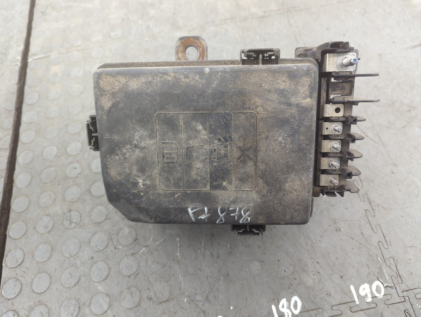 Блок предохранителей