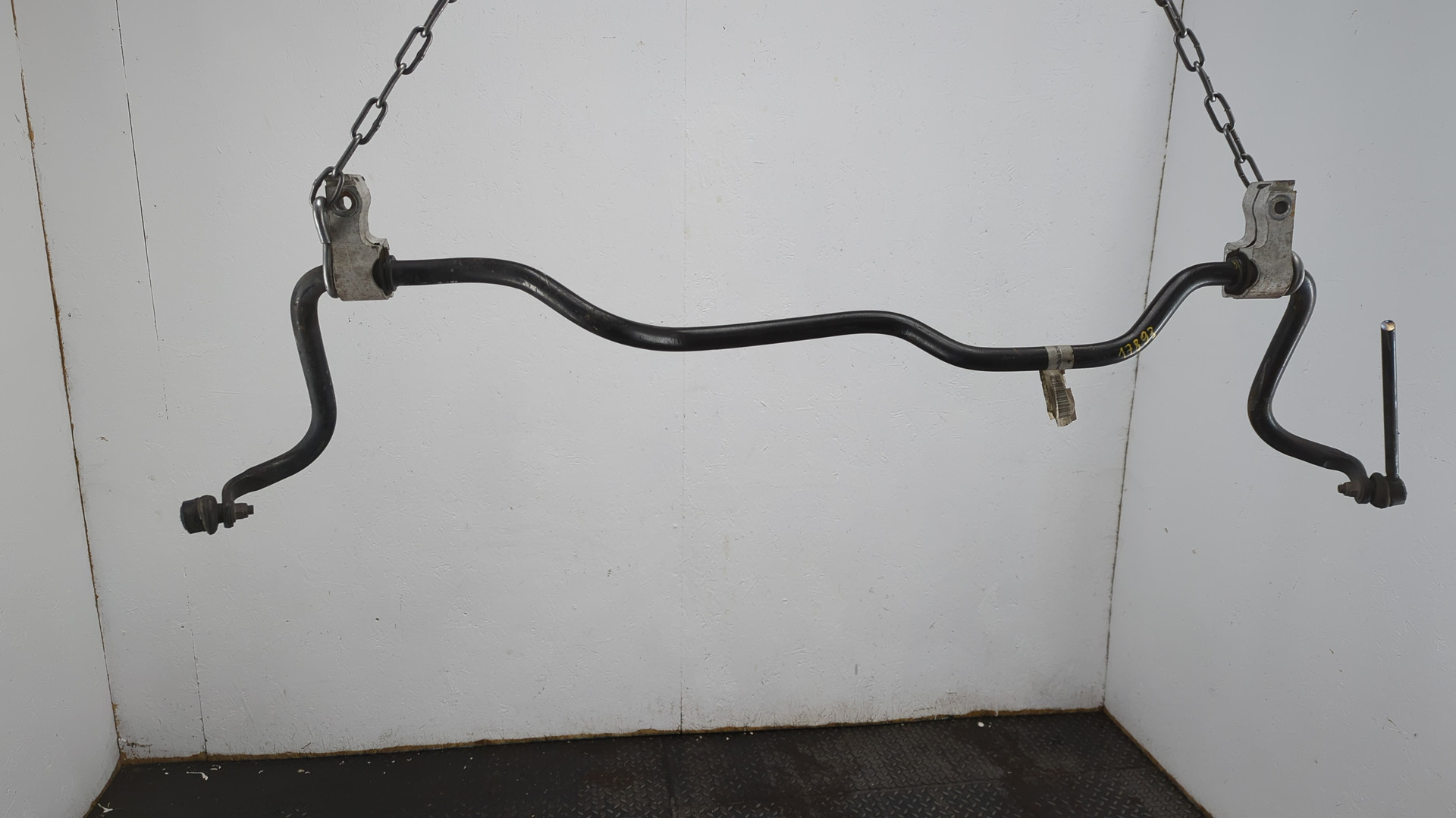 Стабилизатор передний