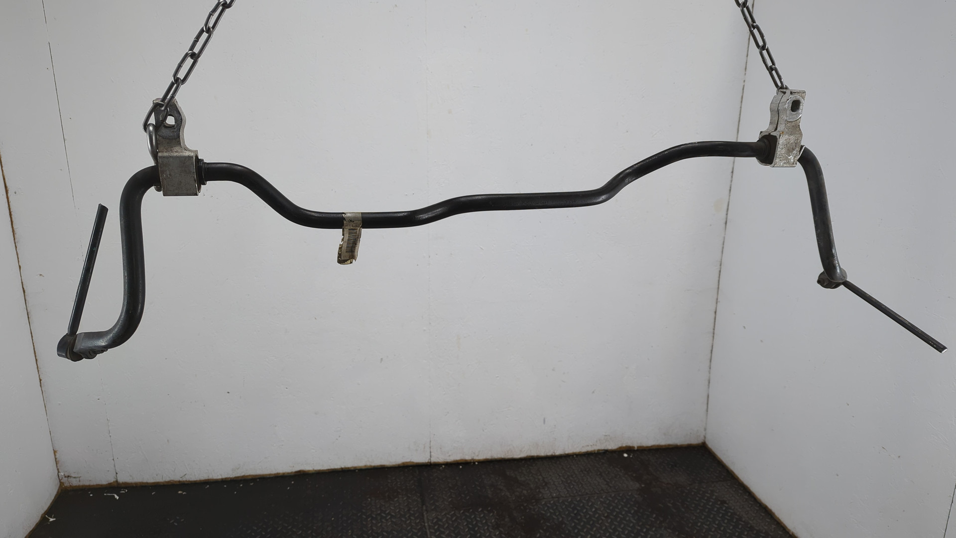 Стабилизатор передний