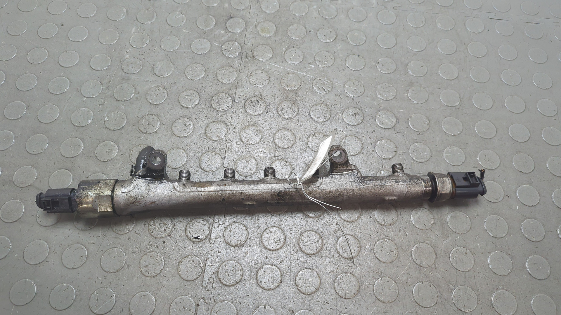 Рейка топливная (рампа)