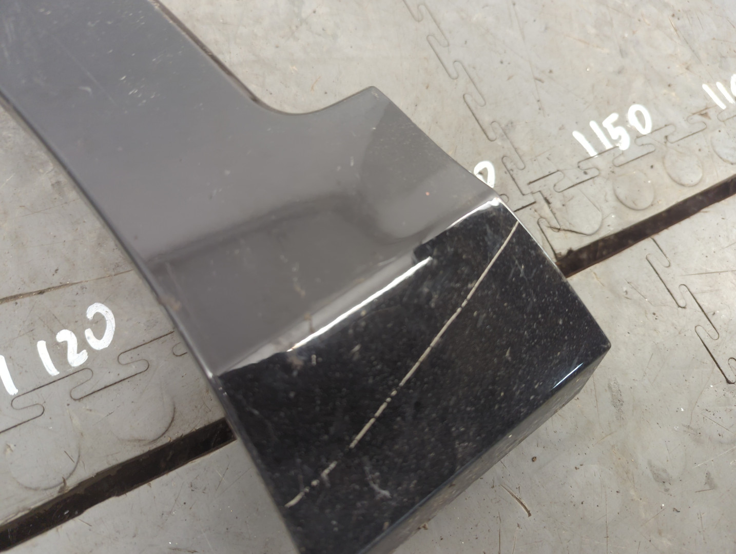 Накладка переднего крыла левого