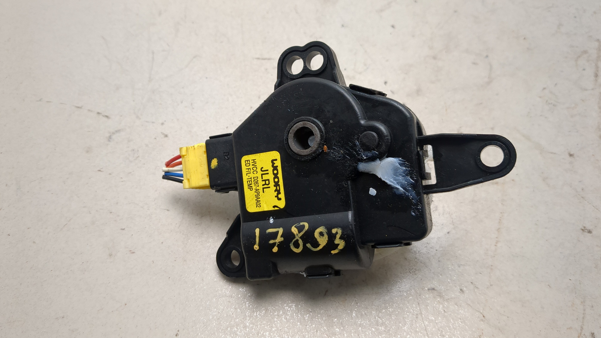 Моторчик заслонки печки