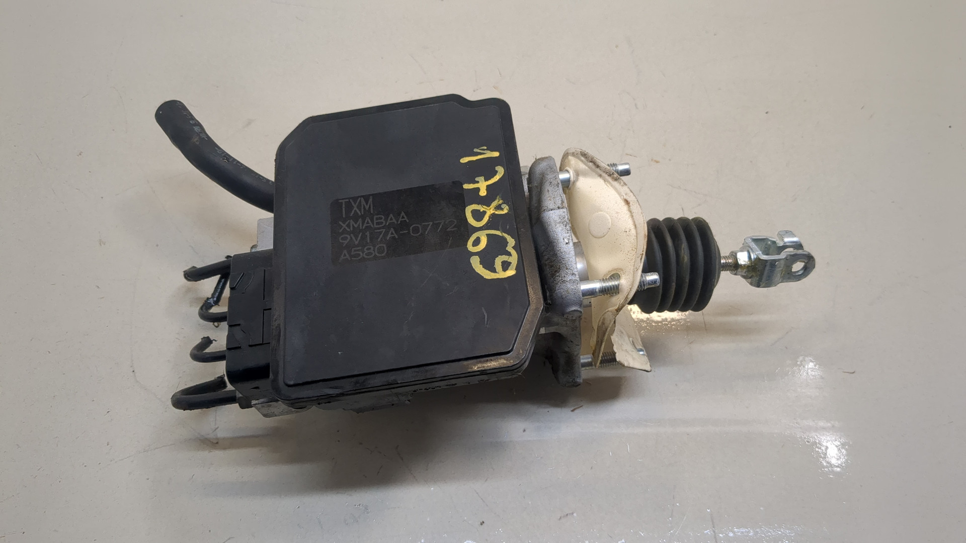 Цилиндр тормозной главный