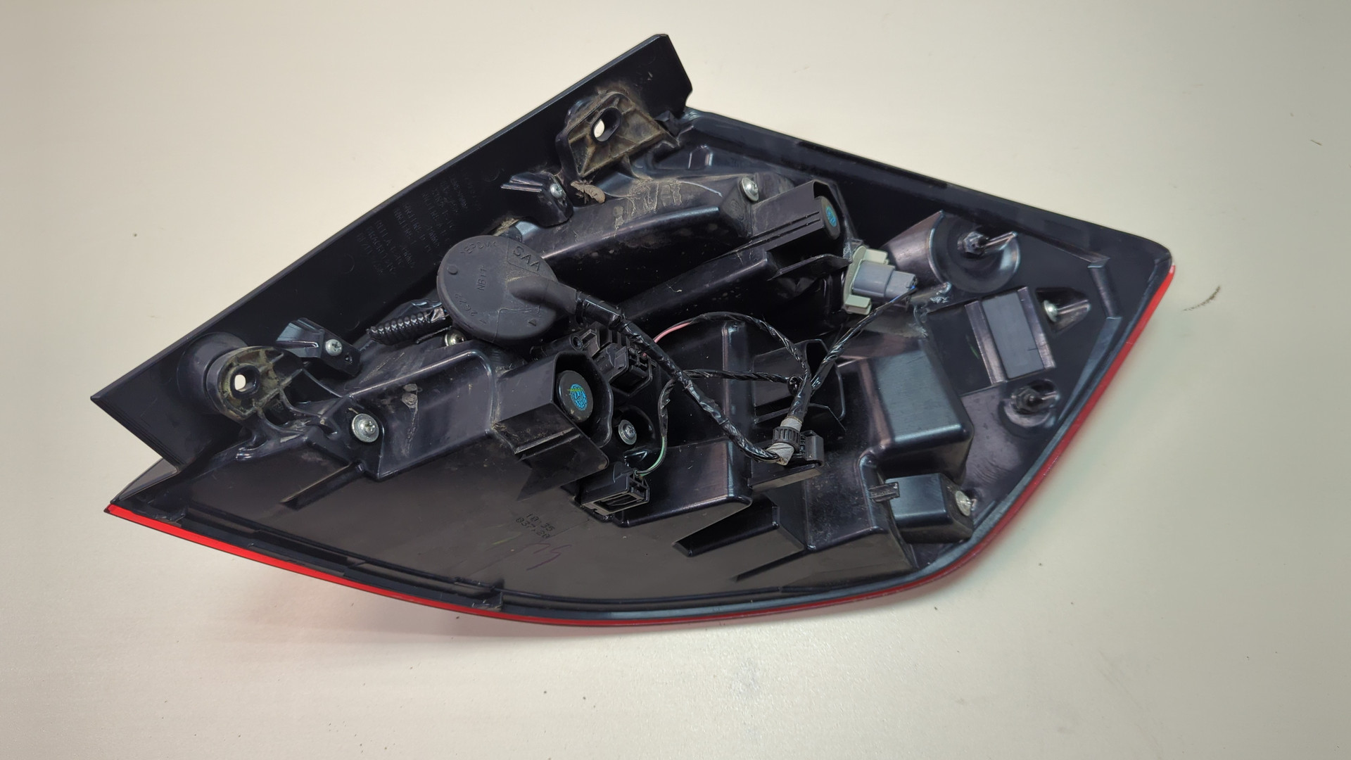 Фонарь задний левый