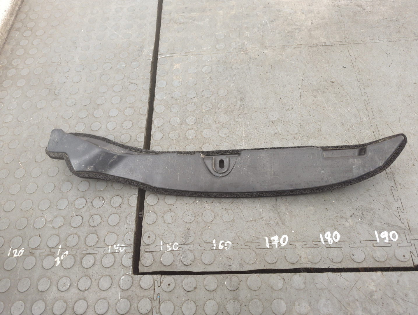 Локер передний правый