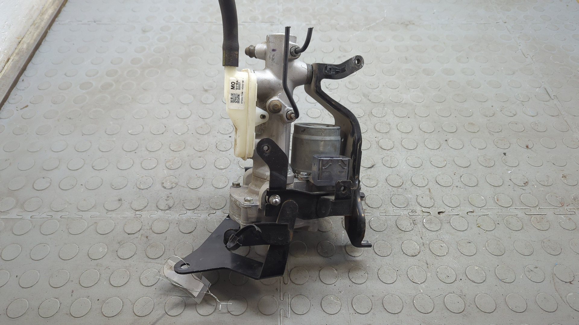 Цилиндр тормозной главный