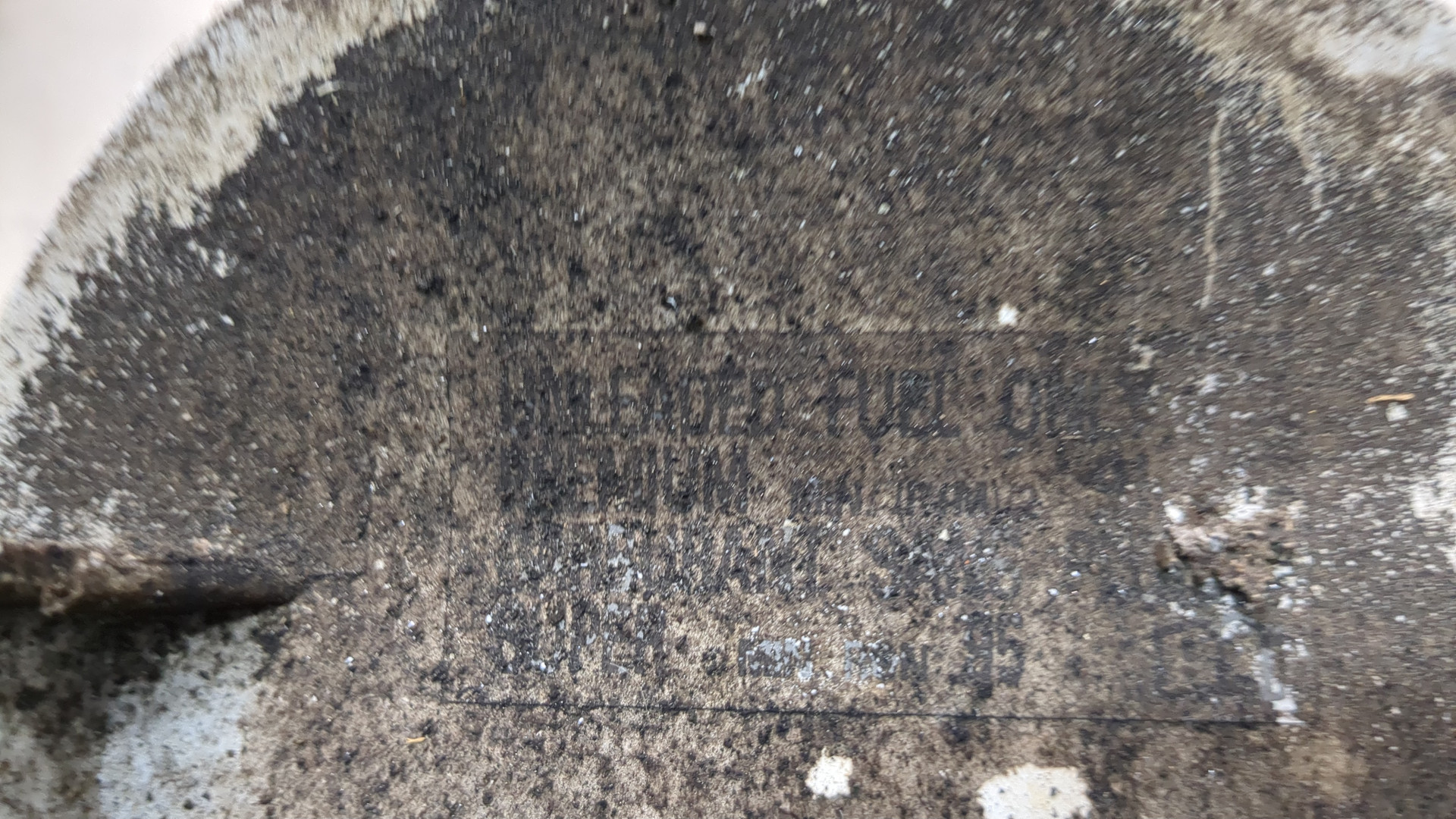 Лючок бензобака