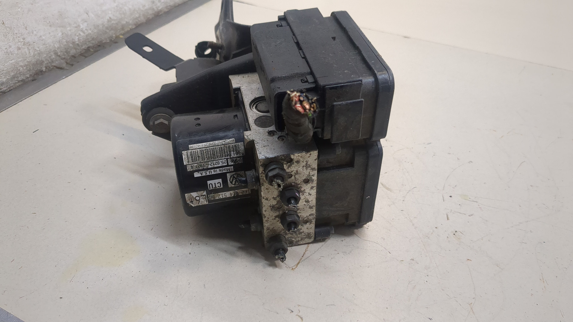 Блок ABS (насос)