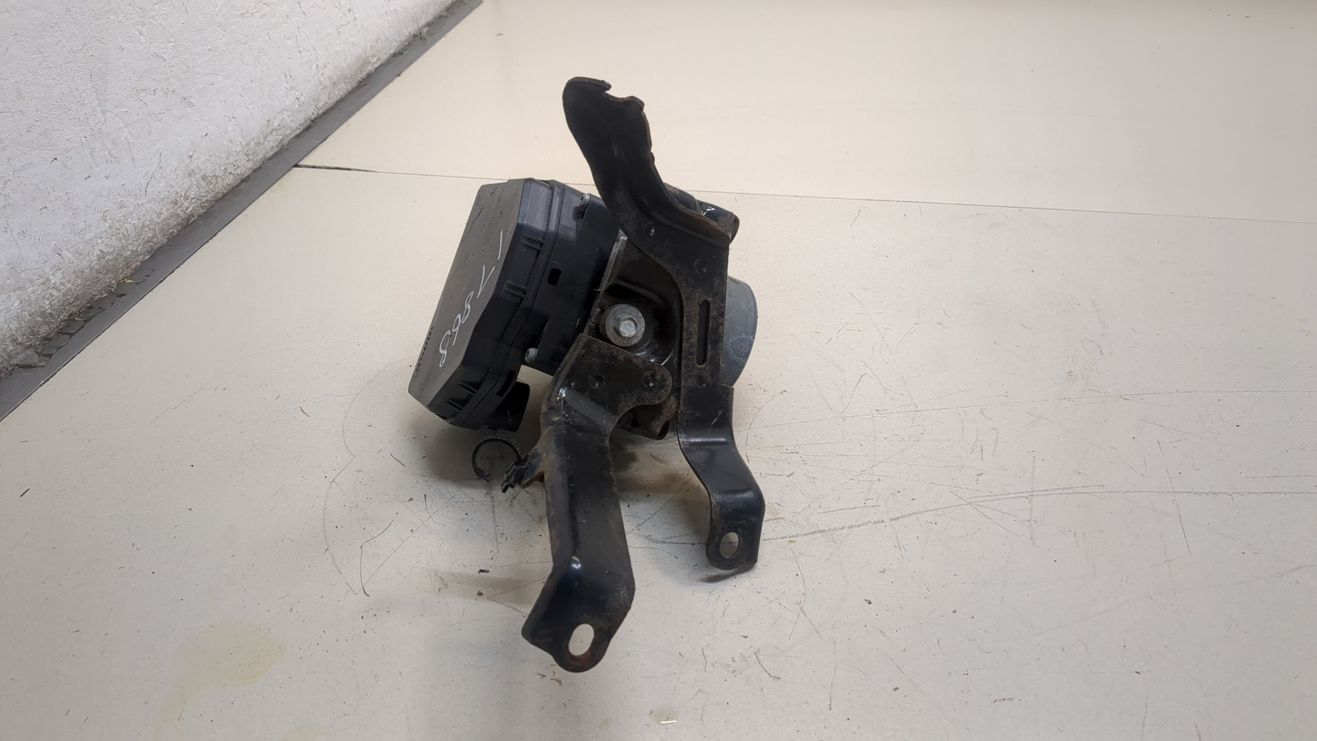 Блок ABS (насос)