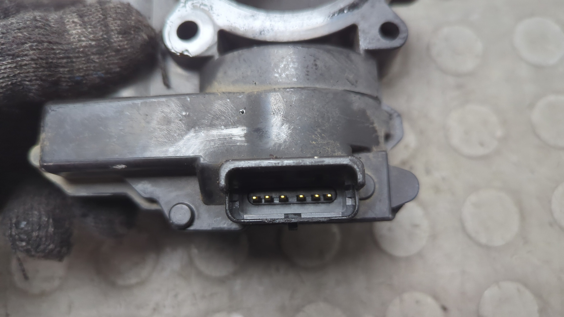 Заслонка дроссельная электрическая