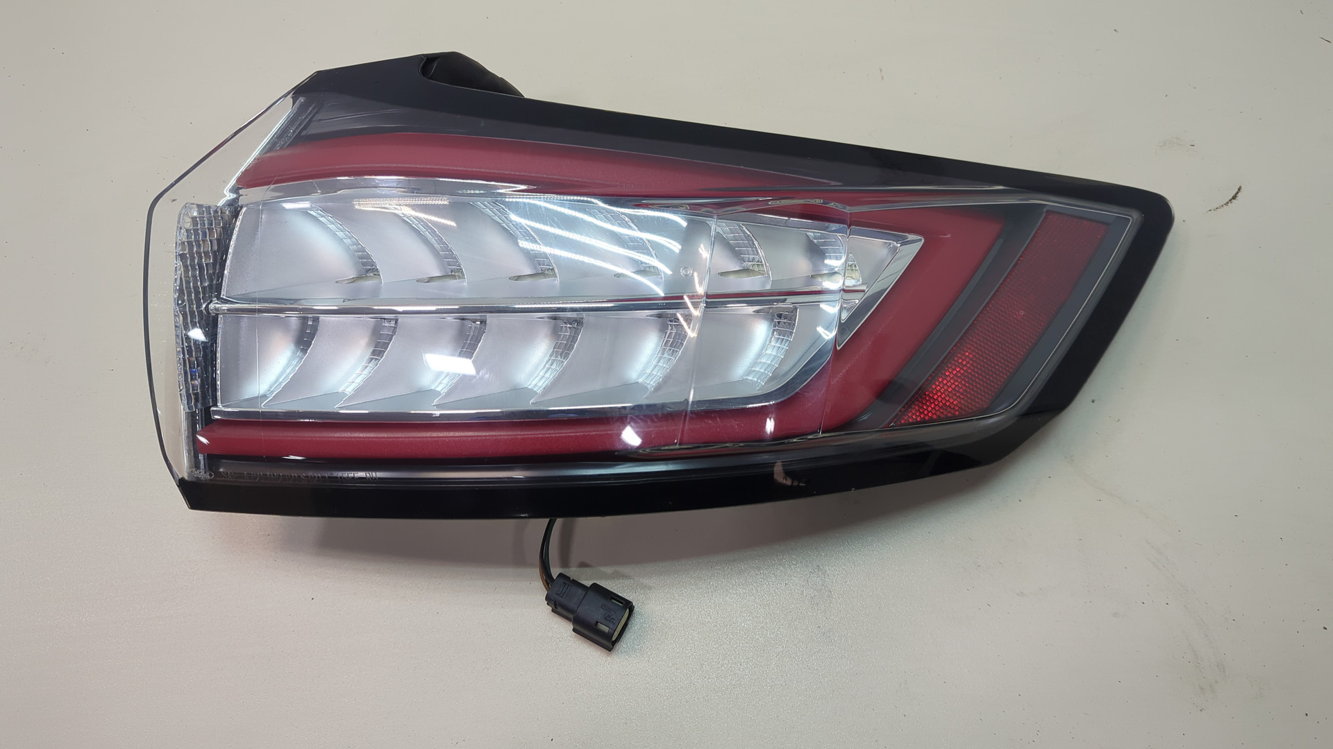 Фонарь задний правый