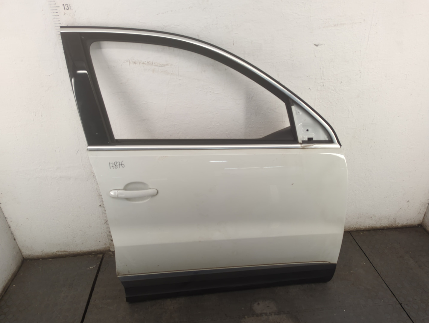 Дверь передняя правая