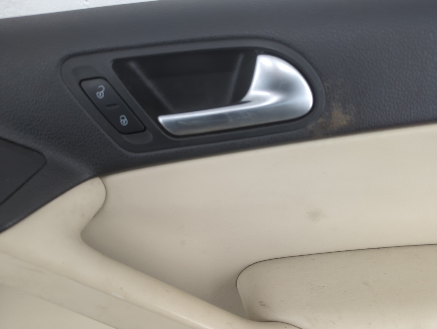 Дверь передняя правая