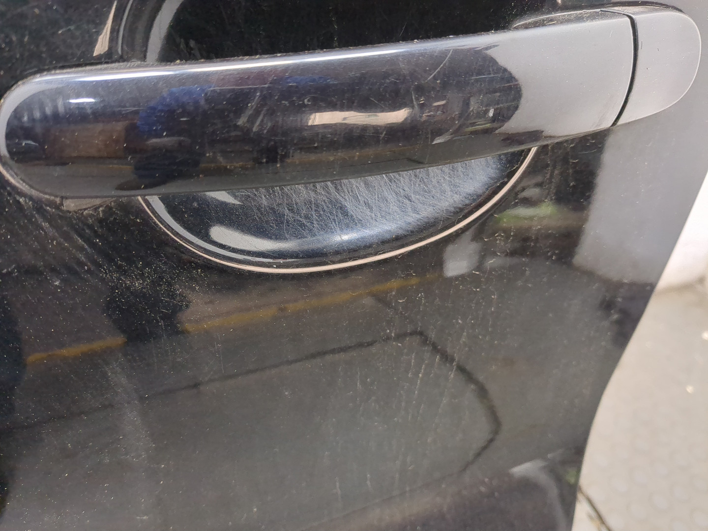 Дверь передняя левая