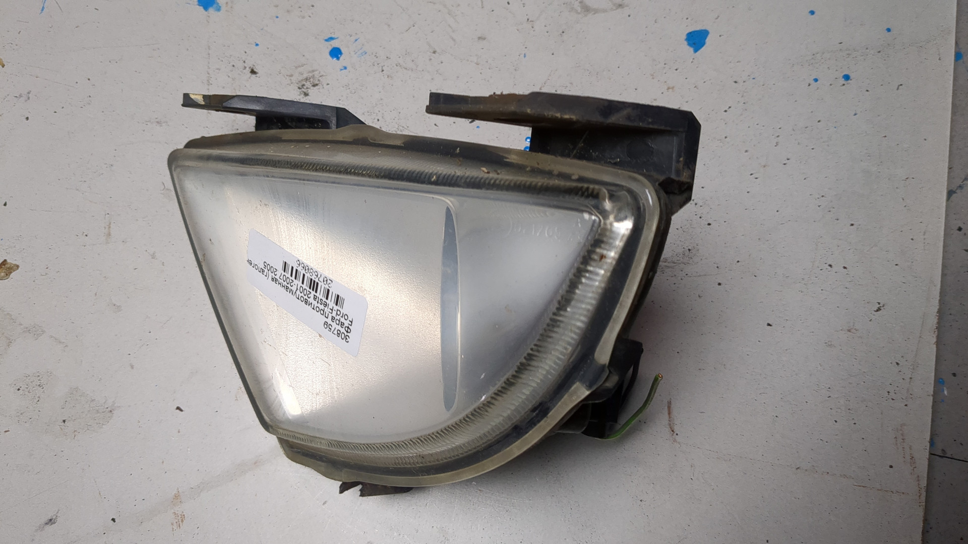 Фара противотуманная левая