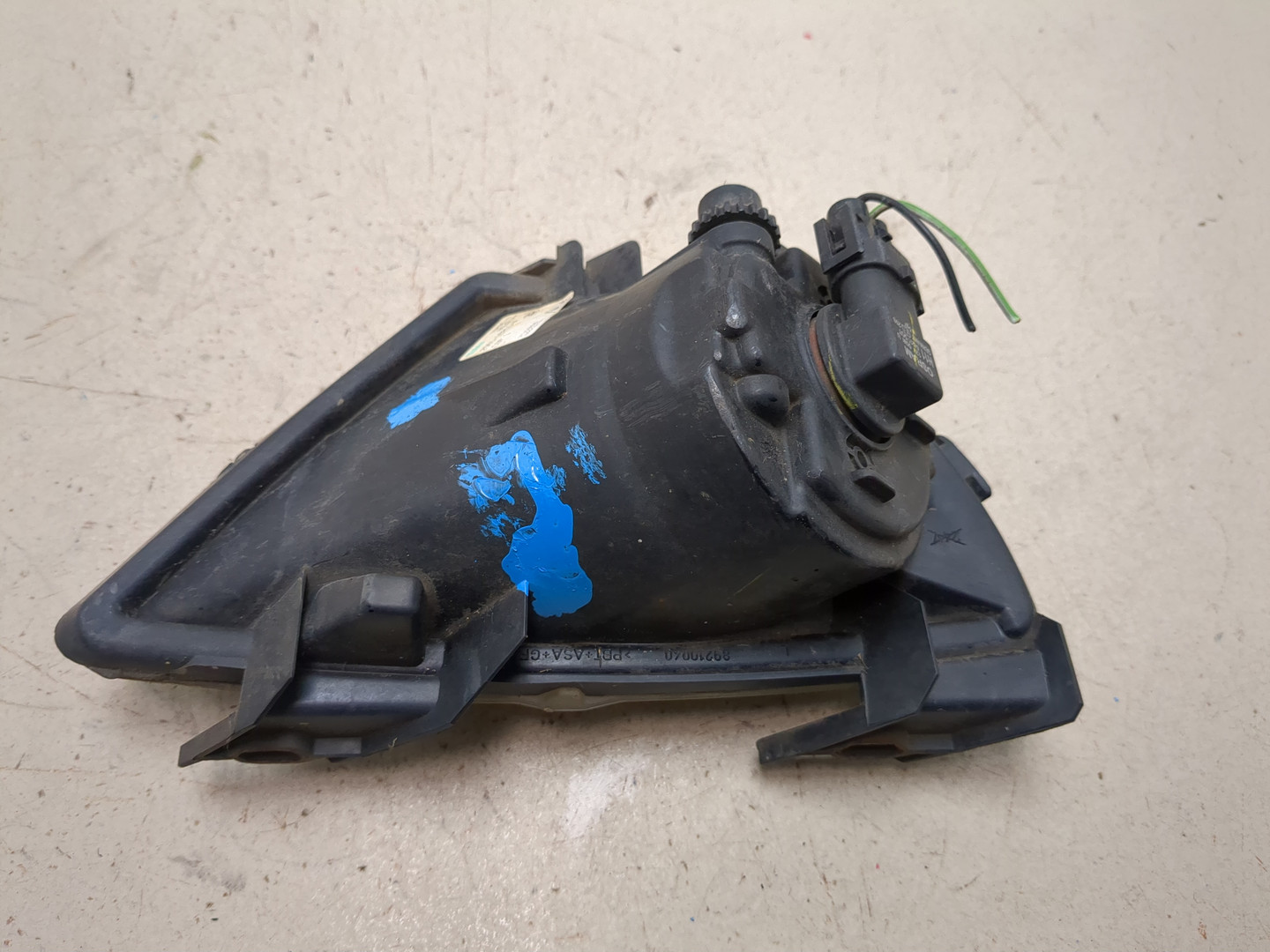 Фара противотуманная левая