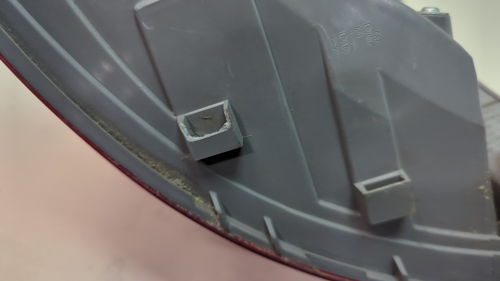 Фонарь задний правый