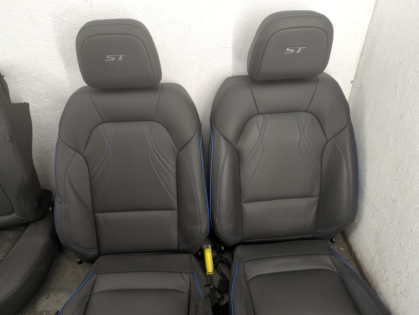 Сиденья комплект