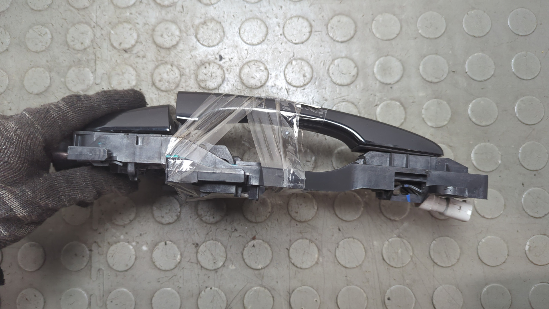 Ручка двери наружная