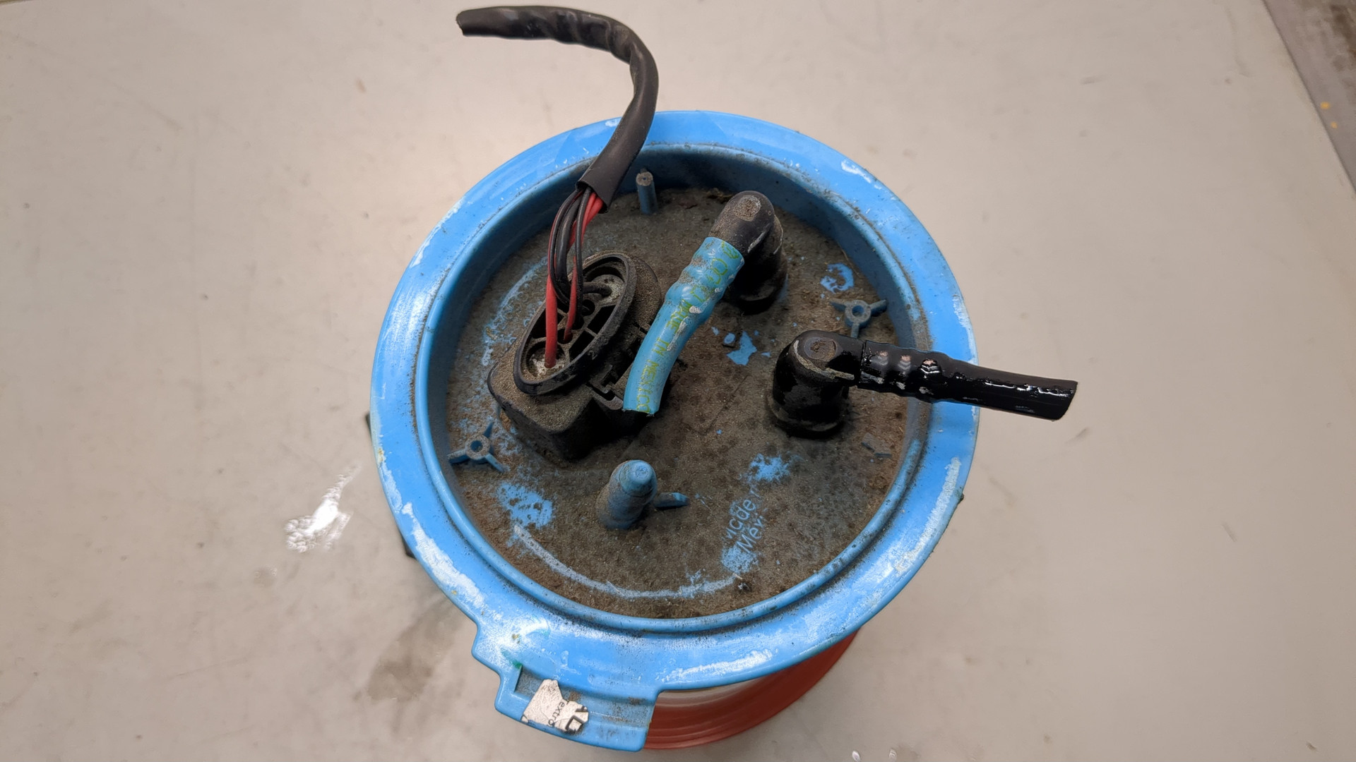 Насос топливный электрический