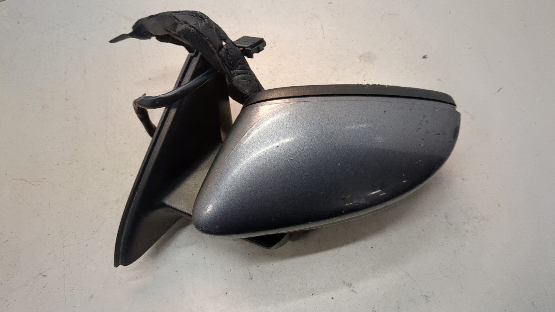 Зеркало левое электрическое