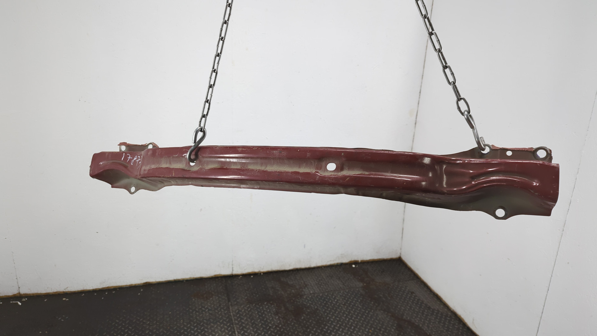 Усилитель заднего бампера