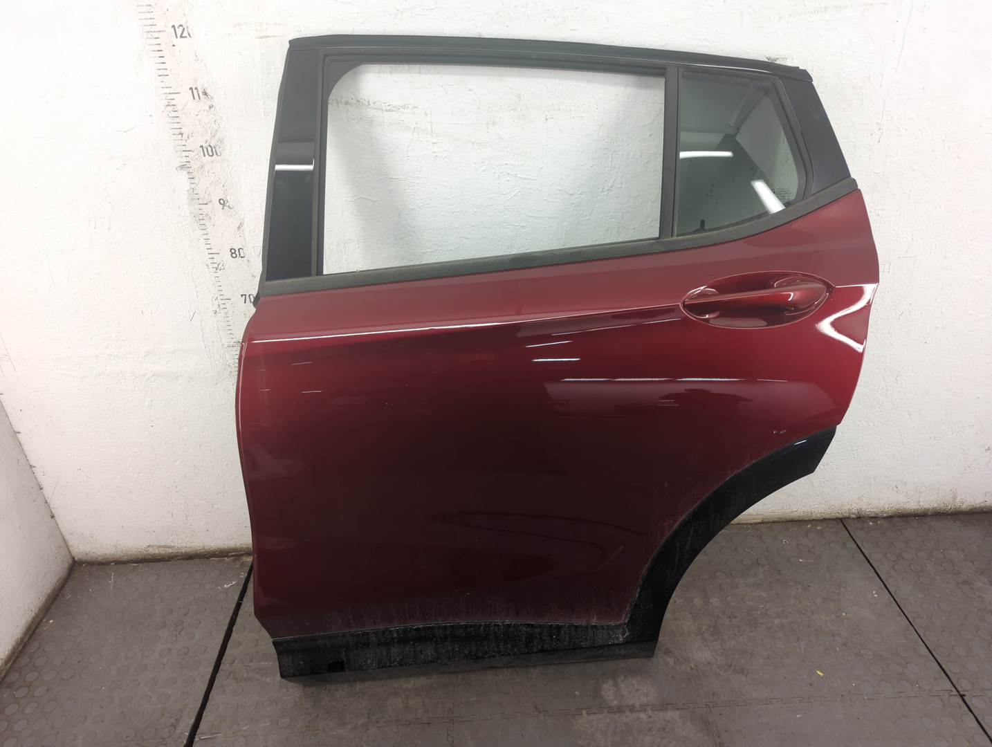 Дверь задняя левая