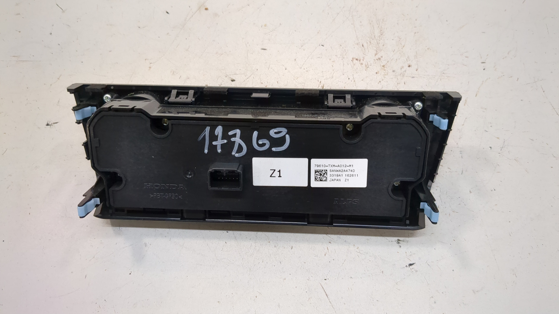 Переключатель отопителя