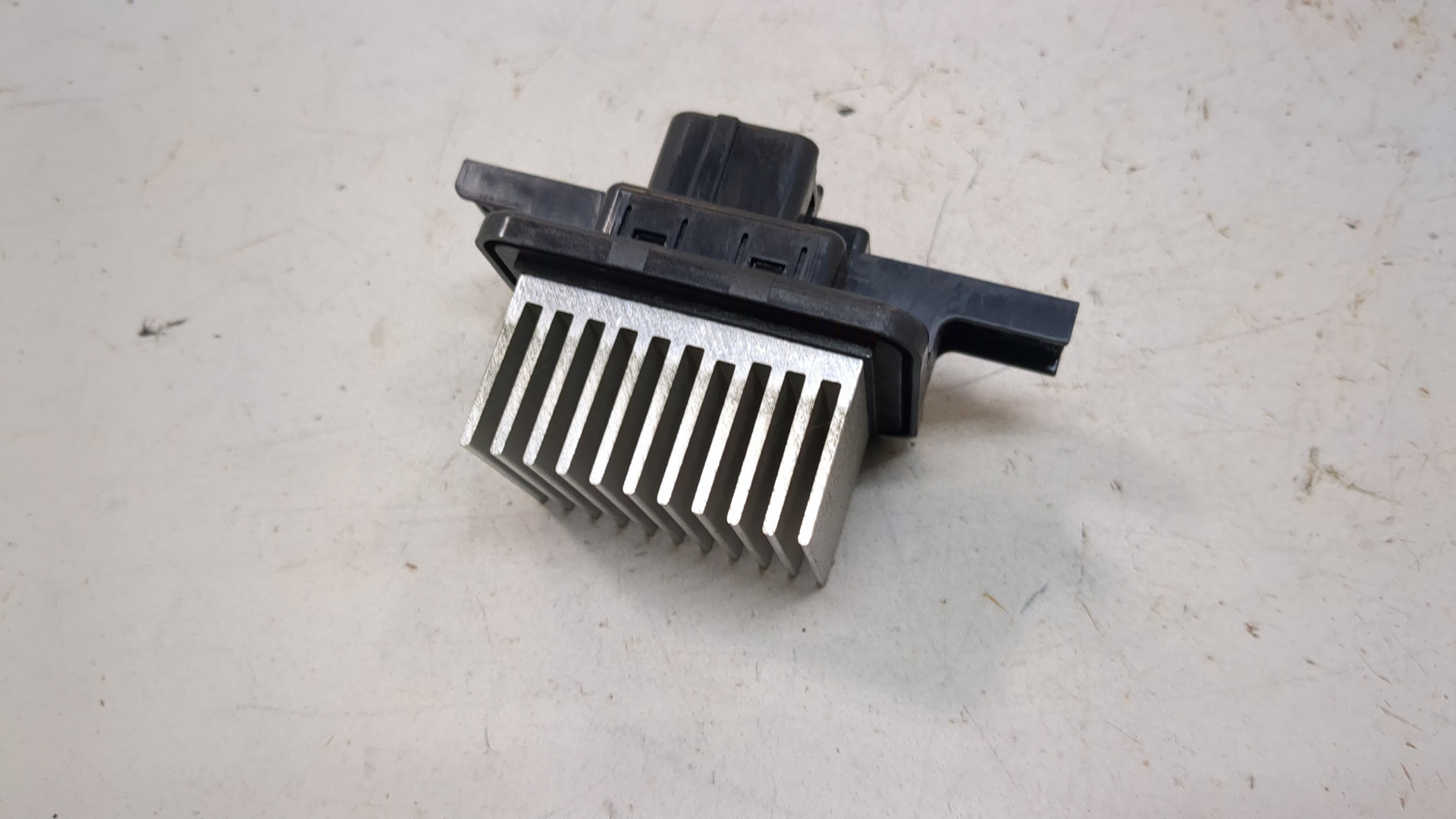 Резистор отопителя