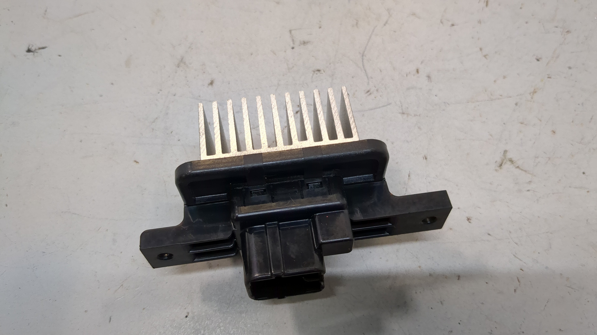 Резистор отопителя