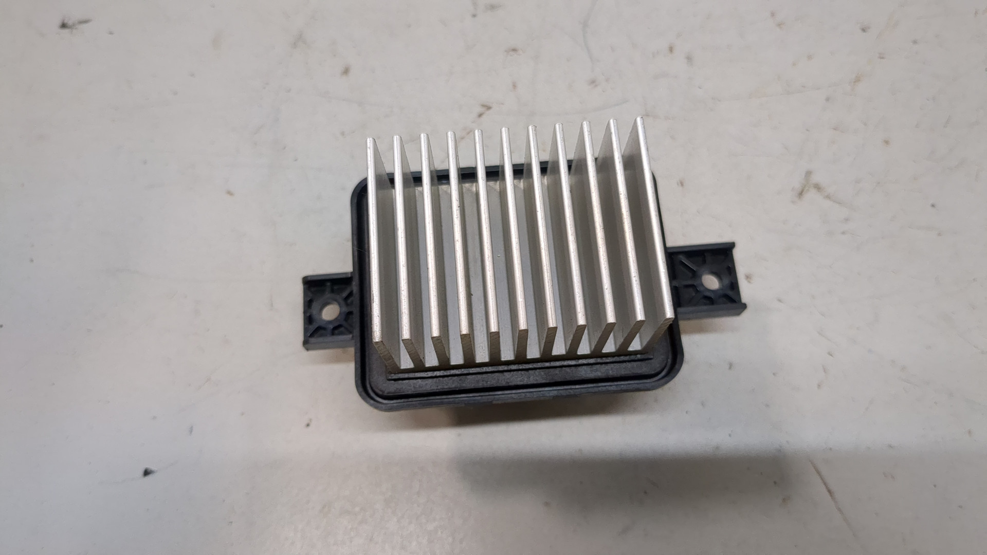 Резистор отопителя